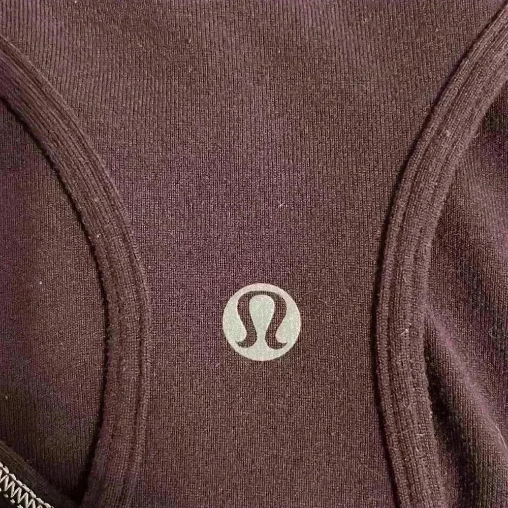 Lululemon womens top - Picture 3 of 7